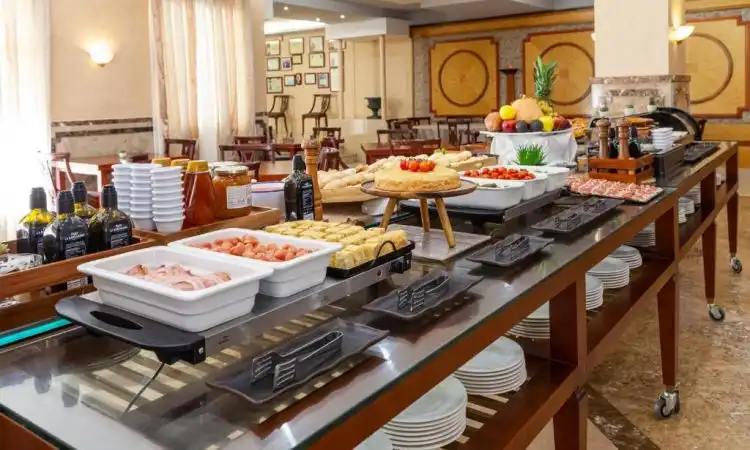 Hotel Macià Alfaros Córdoba - Buffet