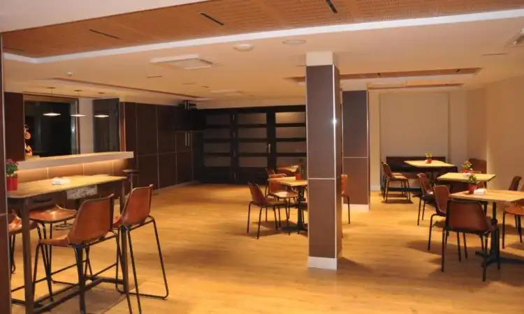 Hotel Selu - Cafetería